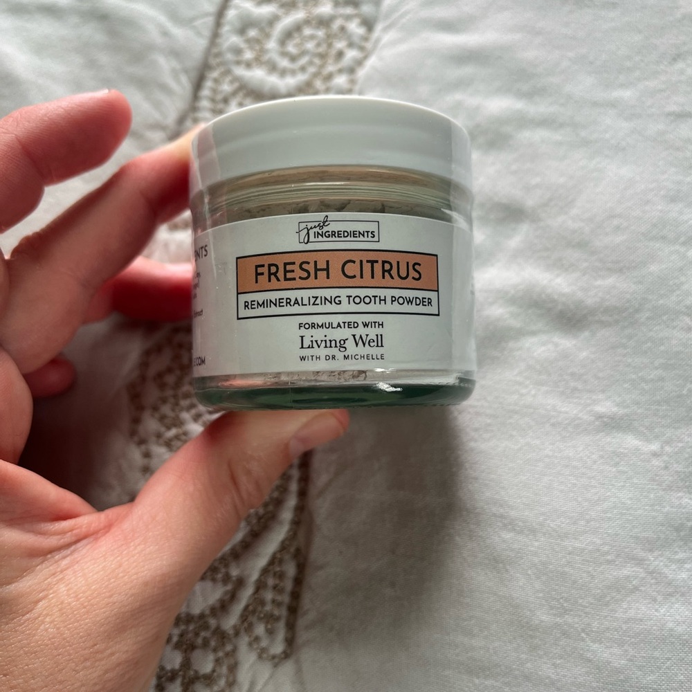 New Living Well Fresh Citrus Tooth Powder
